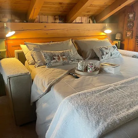 Alpinest Cozy Attic In The Heart Of Διαμέρισμα